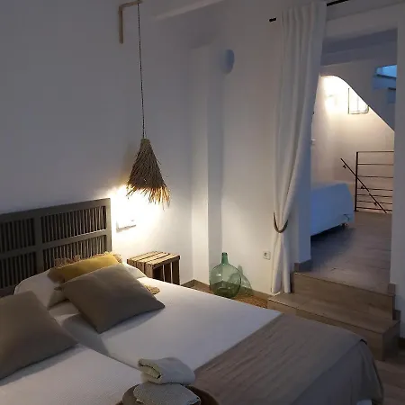 Townhouse Sa Casa *
