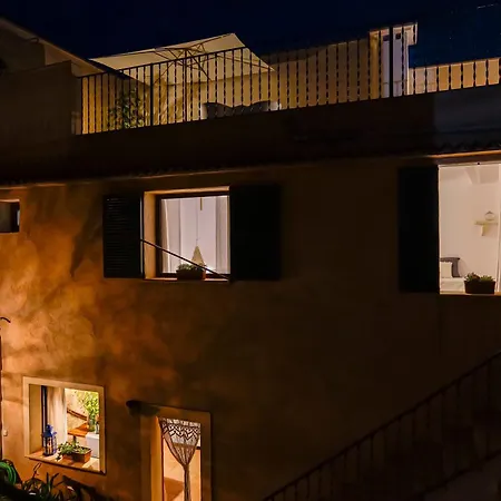 Townhouse Sa Casa *
